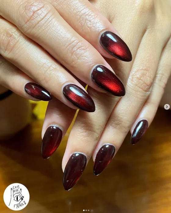 Nail set by Cat's Eye